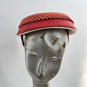 Vtg Red Tilt Hat Pleated Trim Mid Century Cocktail Hat Women’s Fascinator